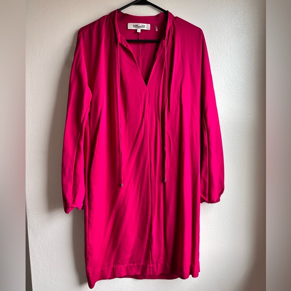 SALE ** DianeVon Furstenberg silk dress - hot pink sz 4 with pockets - Picture 2 of 7
